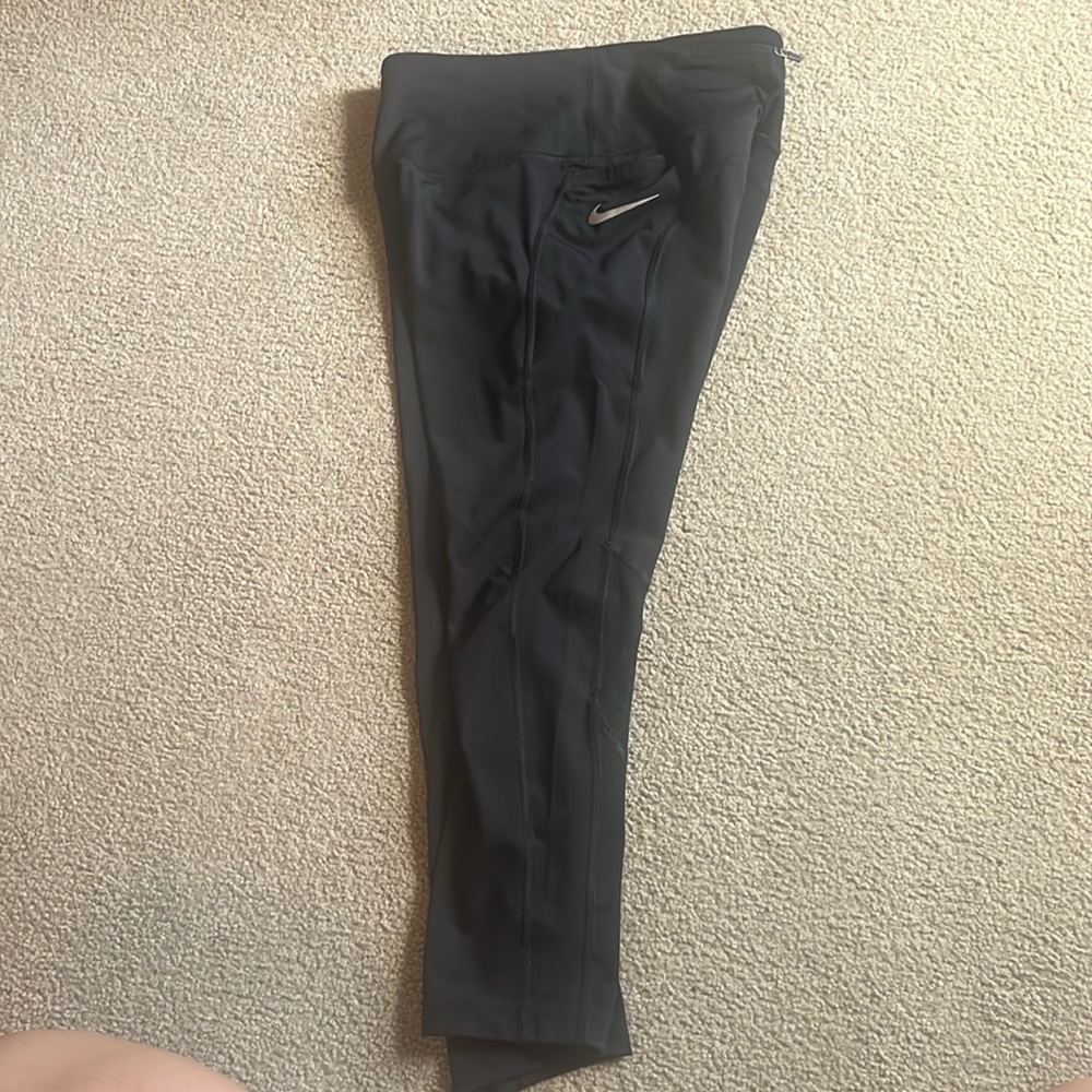 Nike Dri-Fit Capri leggings